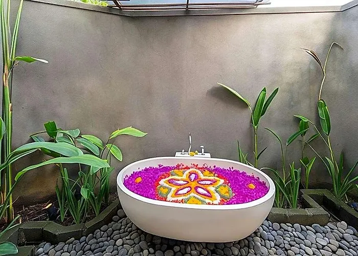 Hotel Canggu Reserve By Ini Vie Hospitality 4*